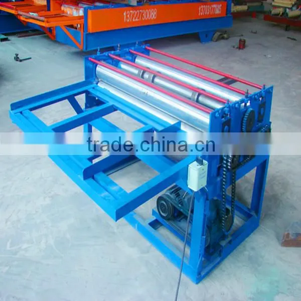 Sheet metal leveling and slitting machine