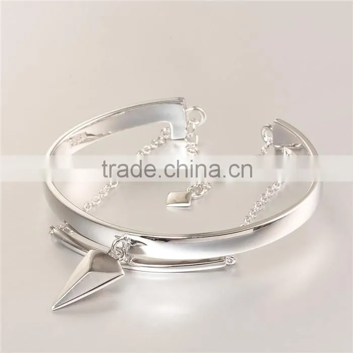 925 Sterling Silver Cuff Style Latest Design Daily Wear Bangle PB003