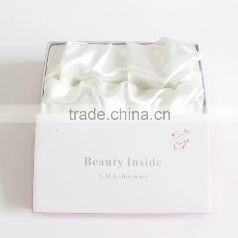 Custom cheap printed luxury square cosmetic packaging boxes with gold foil stamped