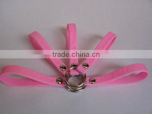 Custom rubber keychain|silicone keychain|silicone bracelet key ring