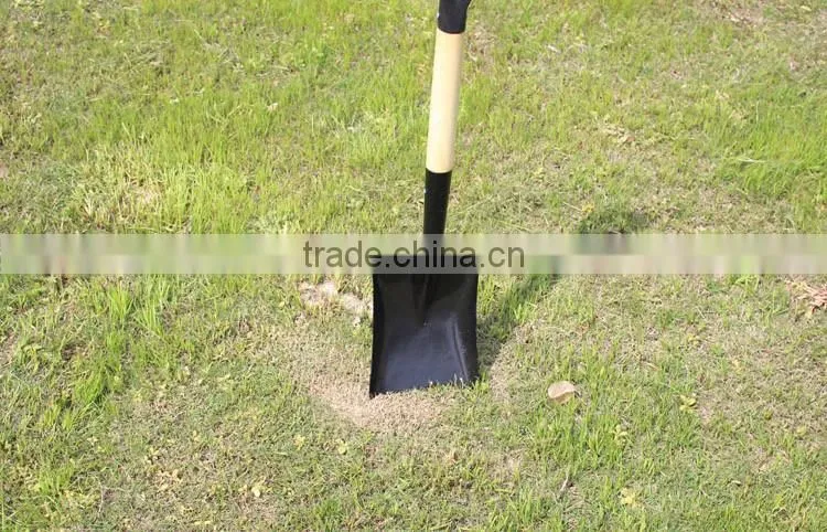 hot sale D shape agricultural mini wood handle garden shovel
