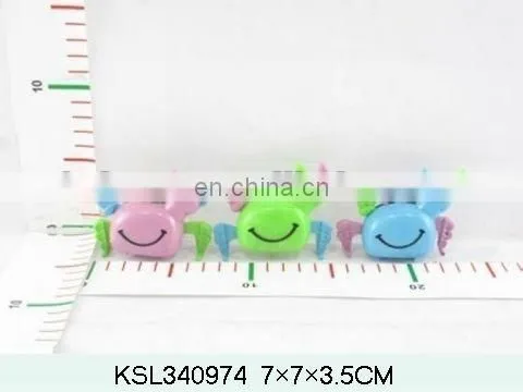 lovely swimming wind up toy duck