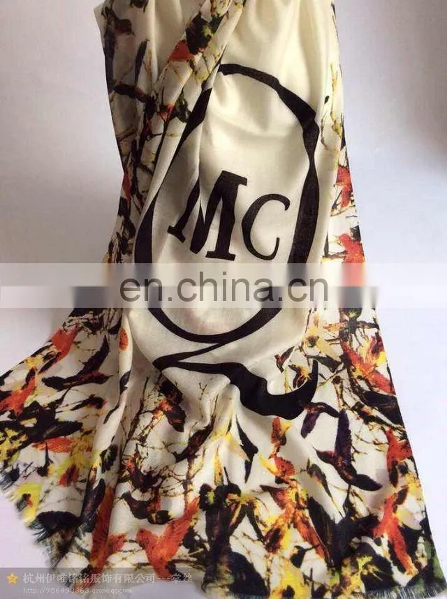 2016 Classic Lady' Wholesale Silk Scarf