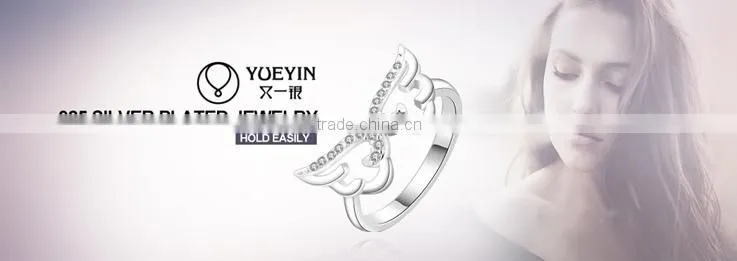2015 Latest fashion with diamond heart shape sliver plated earrings