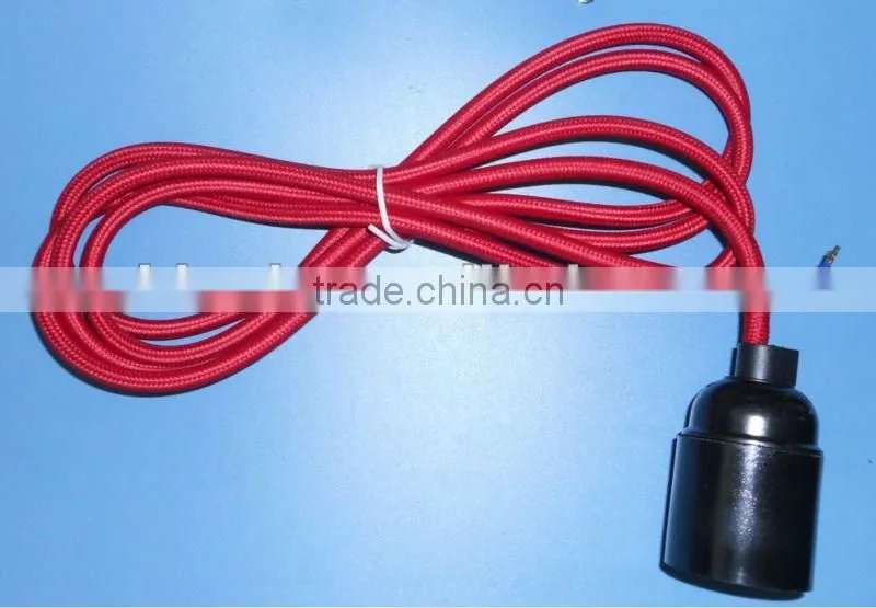 E27 lamp holder with wire