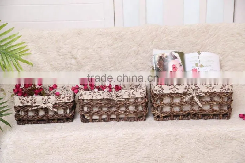 set of 3 maize husk weaved storage baskets -brown