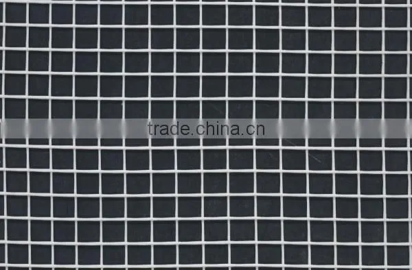 Cheap plastic garden fence