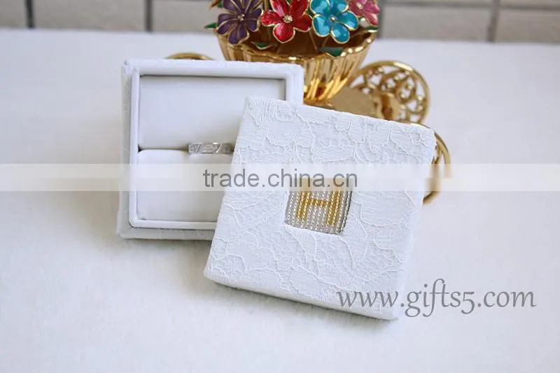 Wholesale wedding ring holder engagement ring boxes with beaded name plate of H