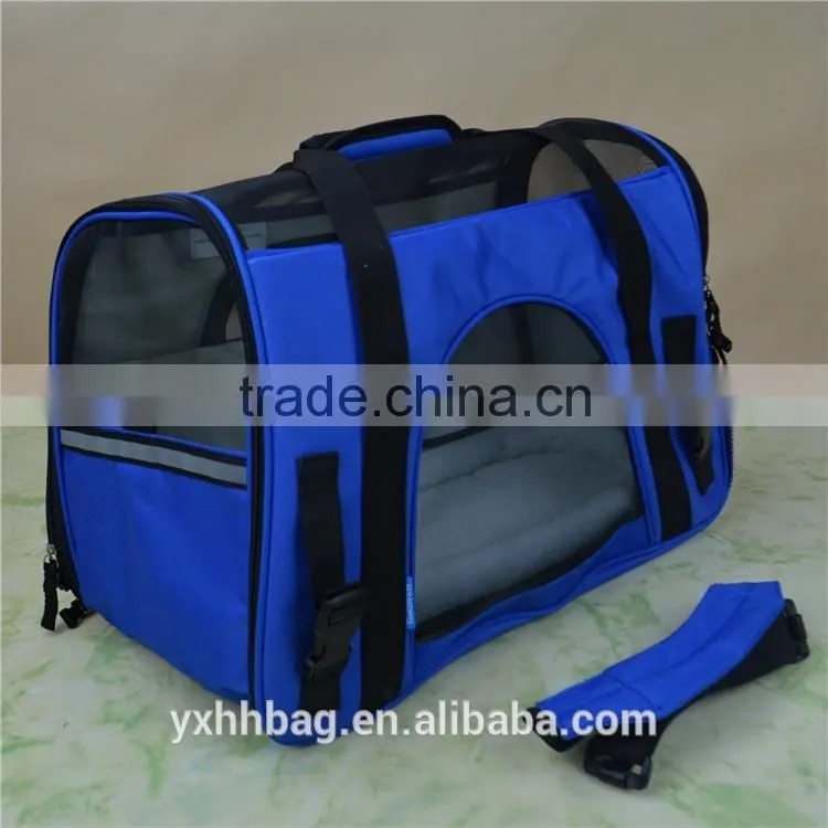 Lightweight fabric cage bag for pet carrier