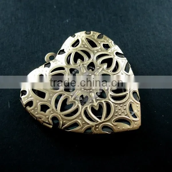 39mm big filigree heart shape vintage style antiqued bronze flower photo locket DIY pendant charm jewelry supplies 1131051