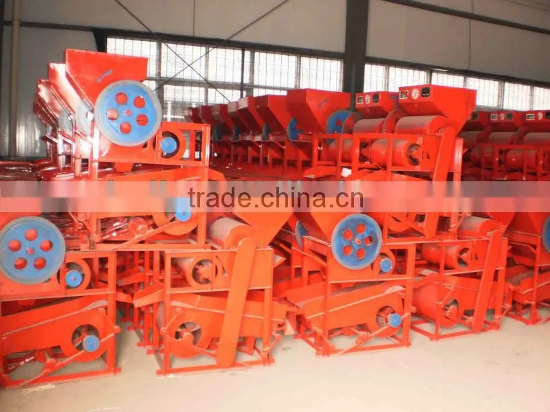 Automatic large capacity peanut husk removing machine