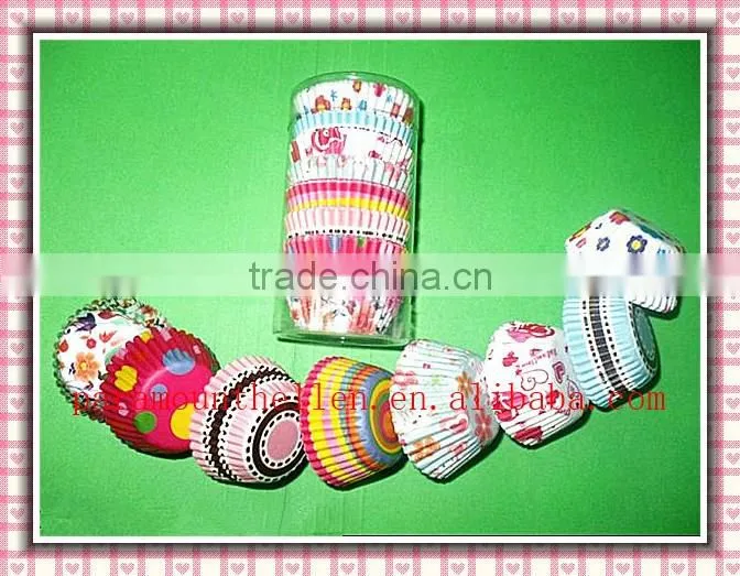 Wholesale paper cupcake liners cupcake cases baking cup plastic tube package for supermarket