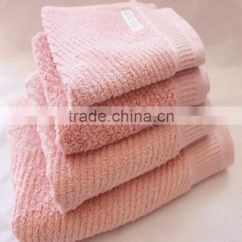 Solid-colored set with diamond pattern Egyptian cotton towel set