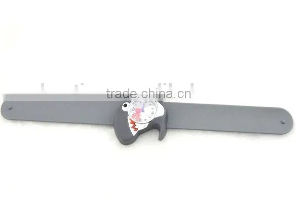 Cute dolphin slap watch with glass face quartz movt silicone strap for child