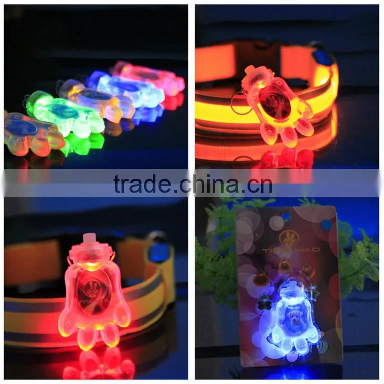 Pet Supplies Wholesale Pet Signs Cool Led Light Foot Shape Dog Pendant Luminous Pendants