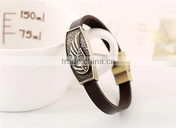 Fashion alloy cowhide leather bracelet,wing embossed leather charm bracelet