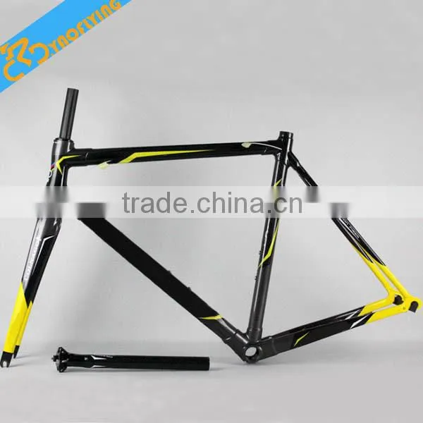 Low price end of 2015 oem carbon road bike frame 54cm,popular 700C road bicycle carbon frame fork seatpost headset