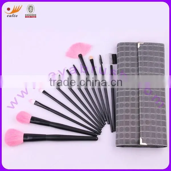 7Piece Cosmetic Brush Set with Aluminium Ferrule and Wooden Handle