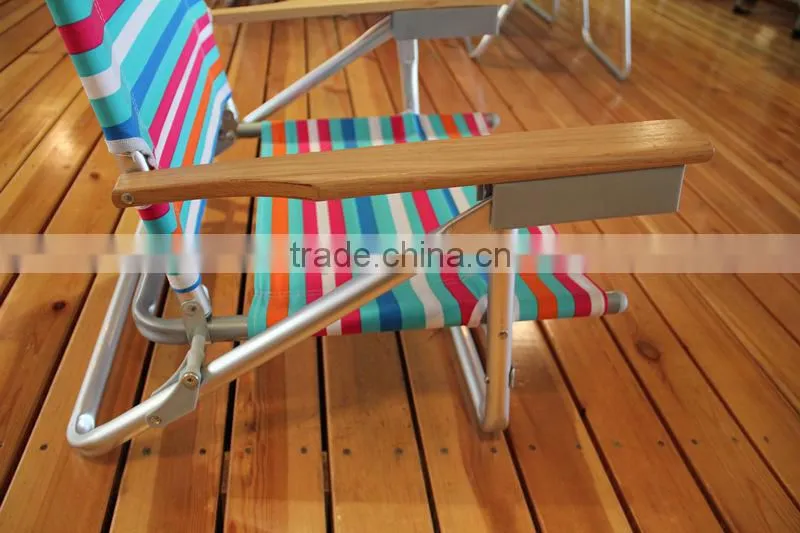 Adjustable wooden beach chair with sun shade