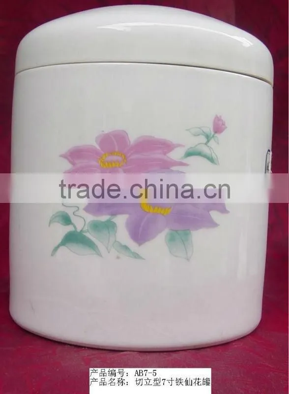 Ceramic mortuary urn