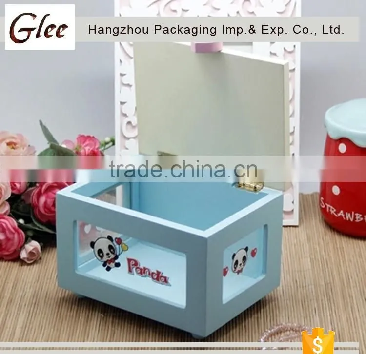 Marvelous elegant lovely wooden jewellery box