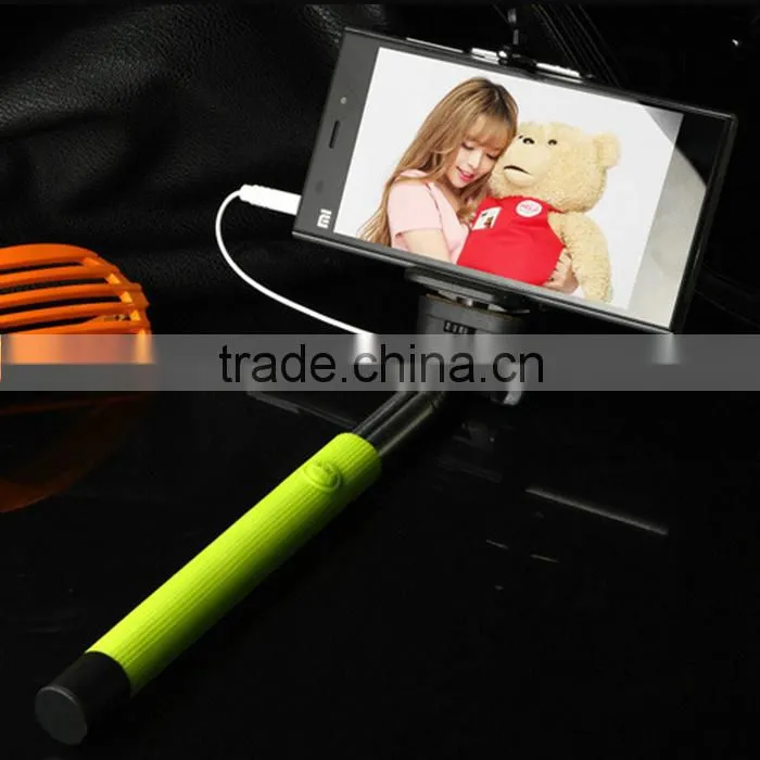 2015 new product monopod selfie stick with cable for mobile phone