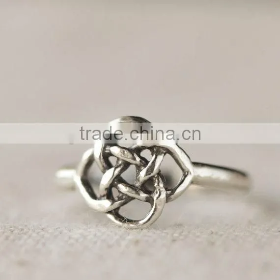 Antique silver Casual Celtic Knot Ring