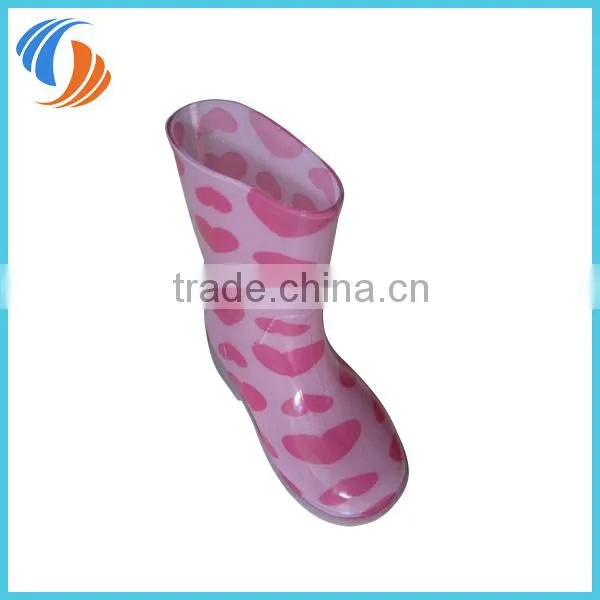 New PVC Pink Heart Printing Kids rain boots Light outsole