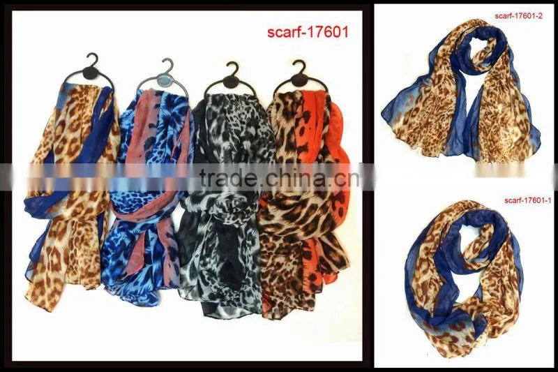2014 hot sale triangular neck red grid scarf