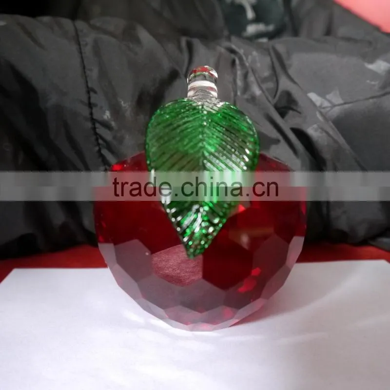 Cheap Crystal Apple With Green Leaf,Clear Crystal Apple for Wedding Souvenir or Gift