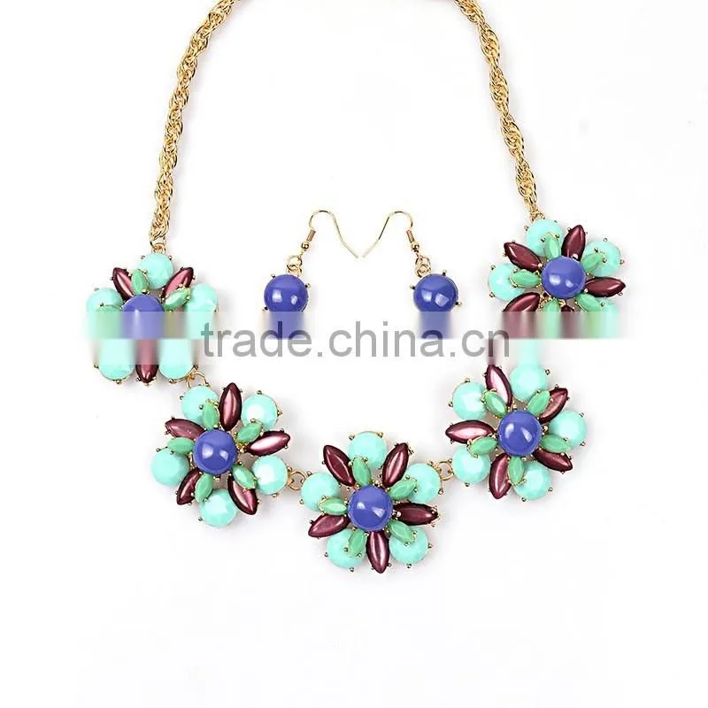 2016 Costume Jewelry Multi Color Statement Necklace Fllower Design
