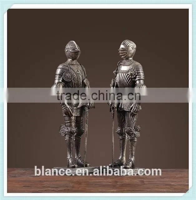 resin Gothic armour knight figurine Gothic armour knight statue for home decoration