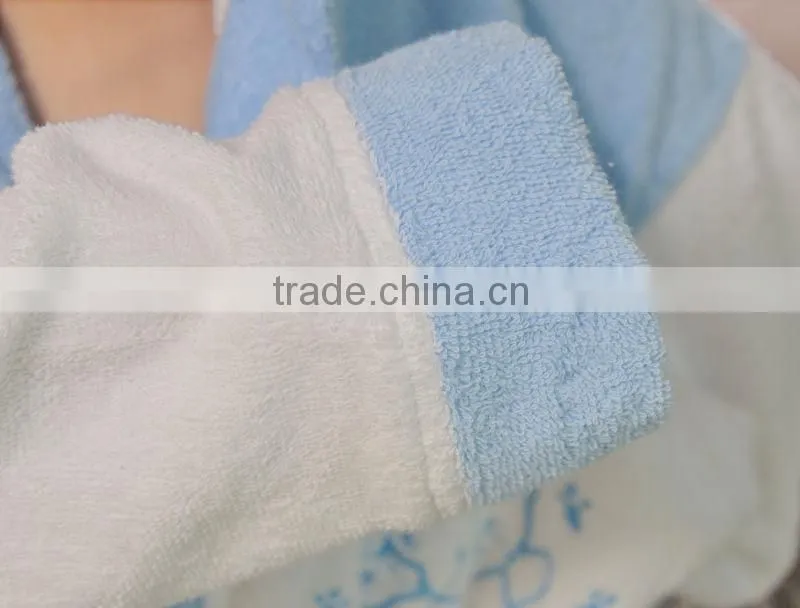 wholesale 100 cotton white and blue kids bathrobe with hooded