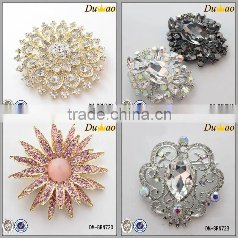 Alloy clear rhinestone brooch