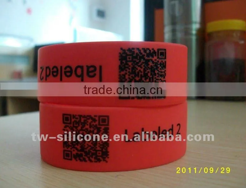 Silicone Engravable unique qr bracelet with tin box