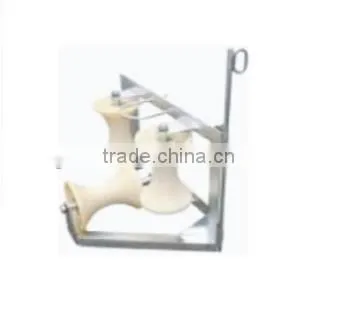Stringing equipment corner ground roller, conduit cable roller