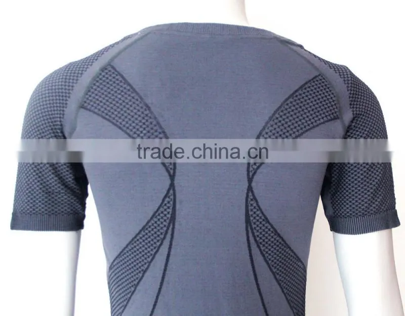 Seamless comfortable t shirt for men