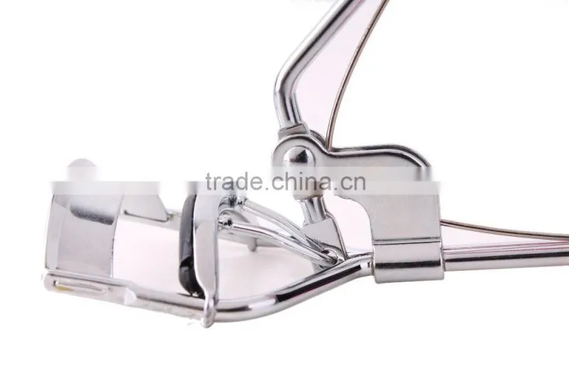 2016 hot sale coloful plastic handle covered metal eyelash curler