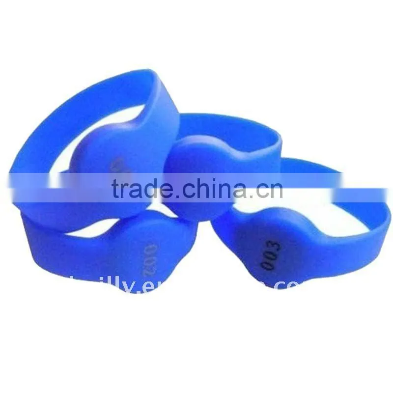Nice Promotional Silicone Charm Bracelet Gift item