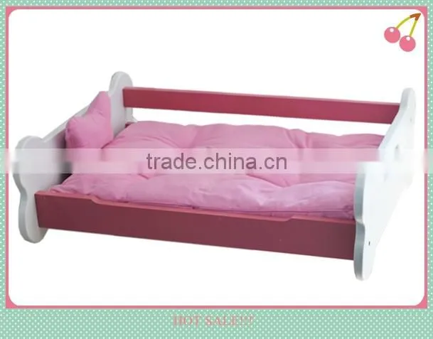 QQFactory wooden dog house / wooden dog bed