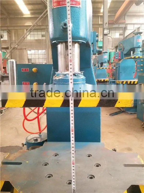 Microseism squeeze sand foundry moulding machine Z145 series/injection moulding machine