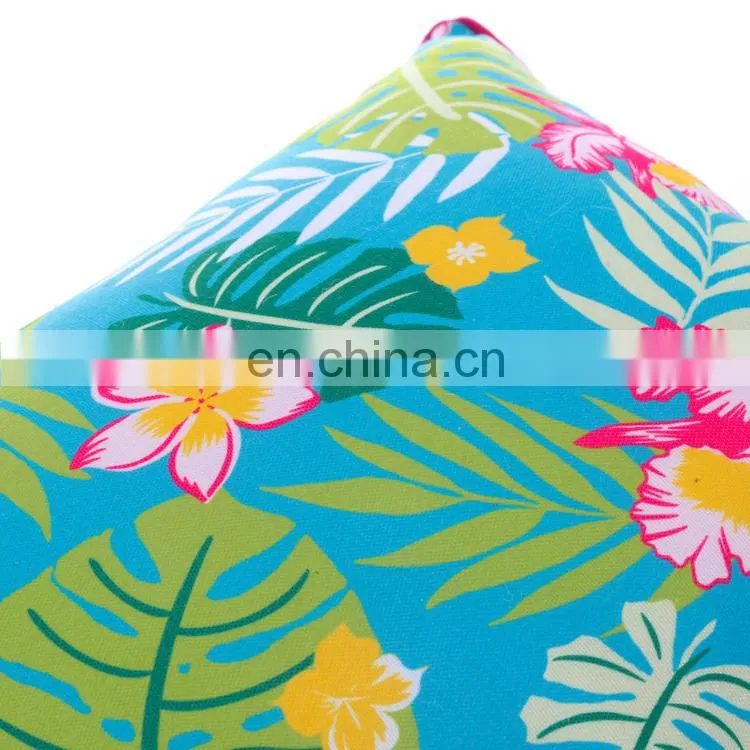 Decorative Throw Pillow Covers Square Outdoor Couch Personalized Printed Pillow Cushion with Piping Edge