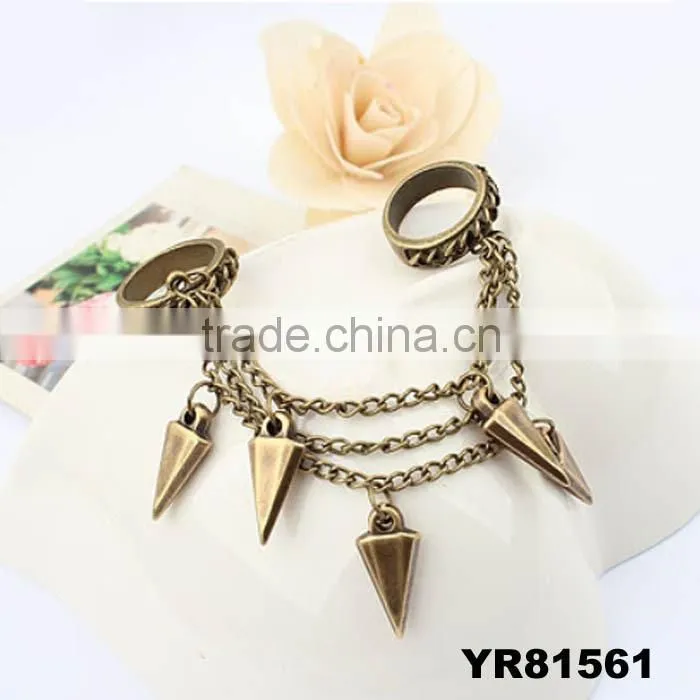 Europe and the United States punk wind texture rivet tassel double loop ring