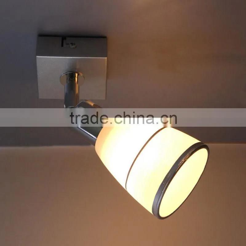Wall lamp