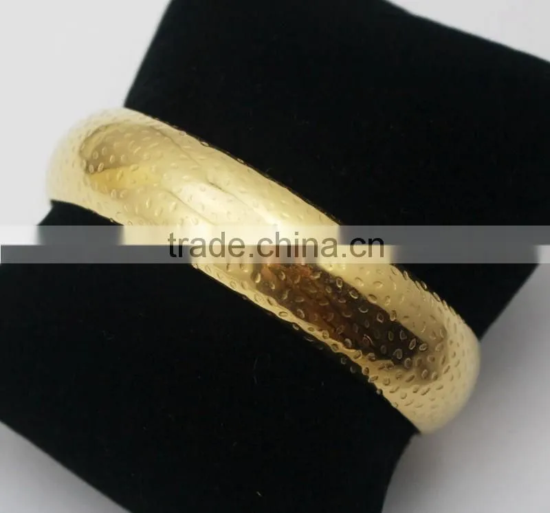Top Quality Fashion Bracelet Charms Lady yellow Gold Tone Bracelets Bangles Pulseira For Womens Wristband Cuff Jewelry Bangle