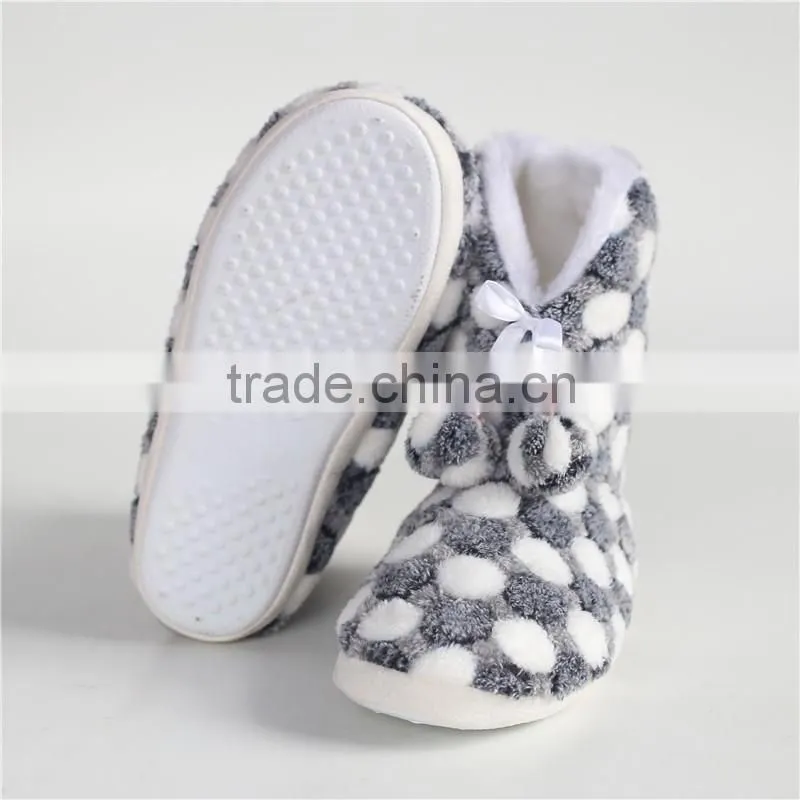 Ladies indoor coral fleece slipper booties