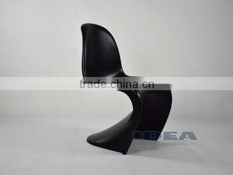 Replica Verner Chair - Black Color