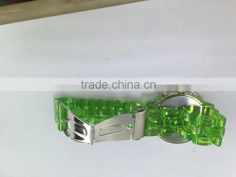 screws stainless steel case back Transparent fashion cheap plastic watch green vogue lady watch