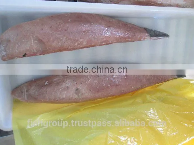 YELLOWFIN TUNA LOINS WITH ONE INCH SKIN PATCH