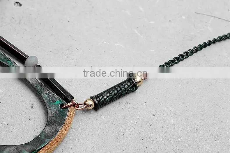 2016 Vintage Women Brown Tassel Pendant Long Chain Necklaces Crystal Bead Geometric Alloy Collar Necklaces Designs Jewelry